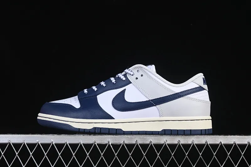 All categories Nk SB Dunk series Nk SB Dunk Low low-top sneakers Nike SB Dunk Low blue, white and gray color matching low-top casual sneakers IM2222-101